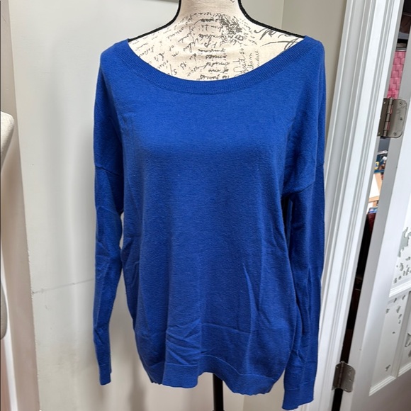 GAP Women's Blue Boat Neck Sweater - Picture 1 of 5